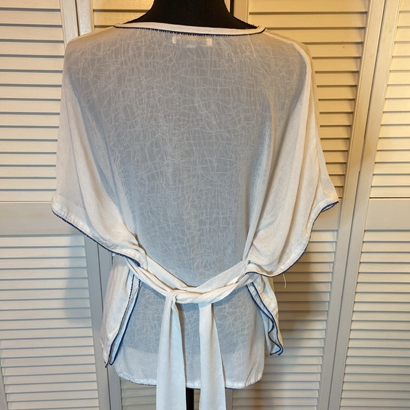 Cecico gauzy, flowy top, white with navy embroidered design, S - Picture 2 of 7